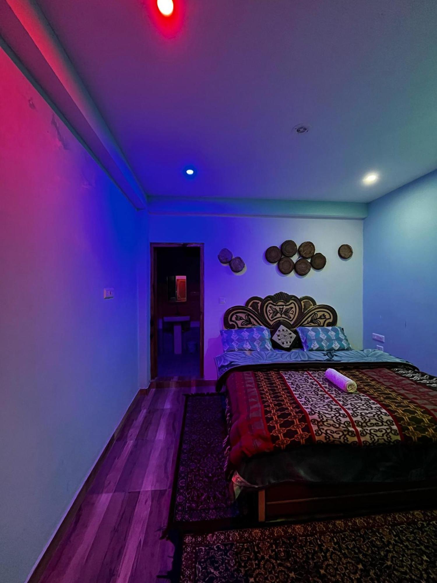 Karma Guest House And Cafe Kalgha Exterior photo