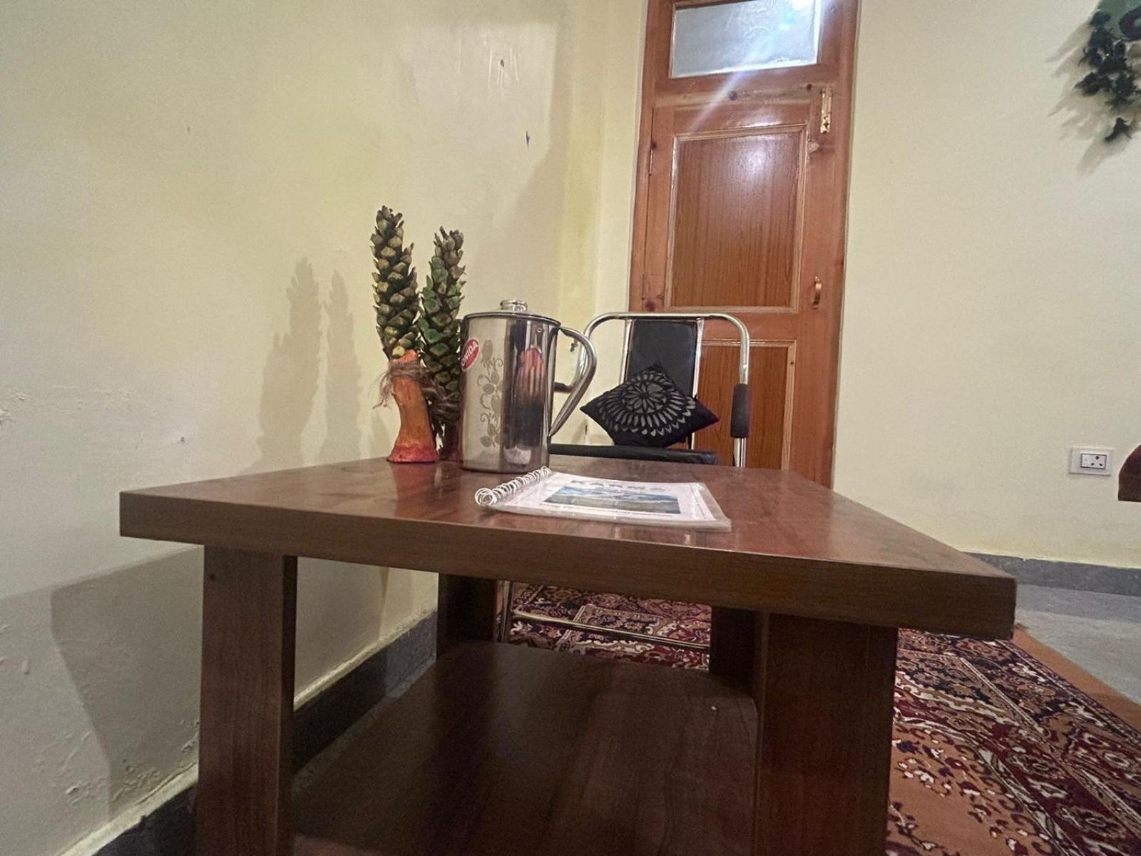 Karma Guest House And Cafe Kalgha Room photo
