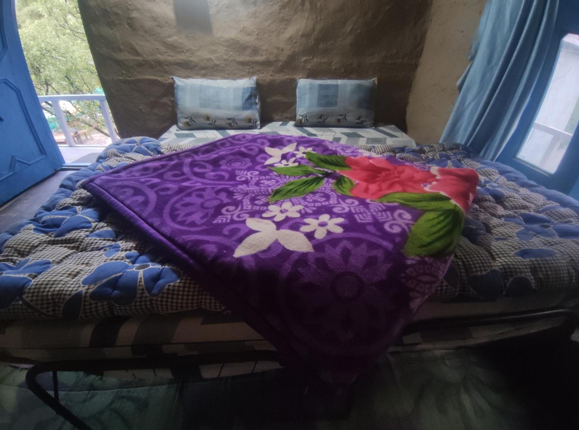 Karma Guest House And Cafe Kalgha Room photo