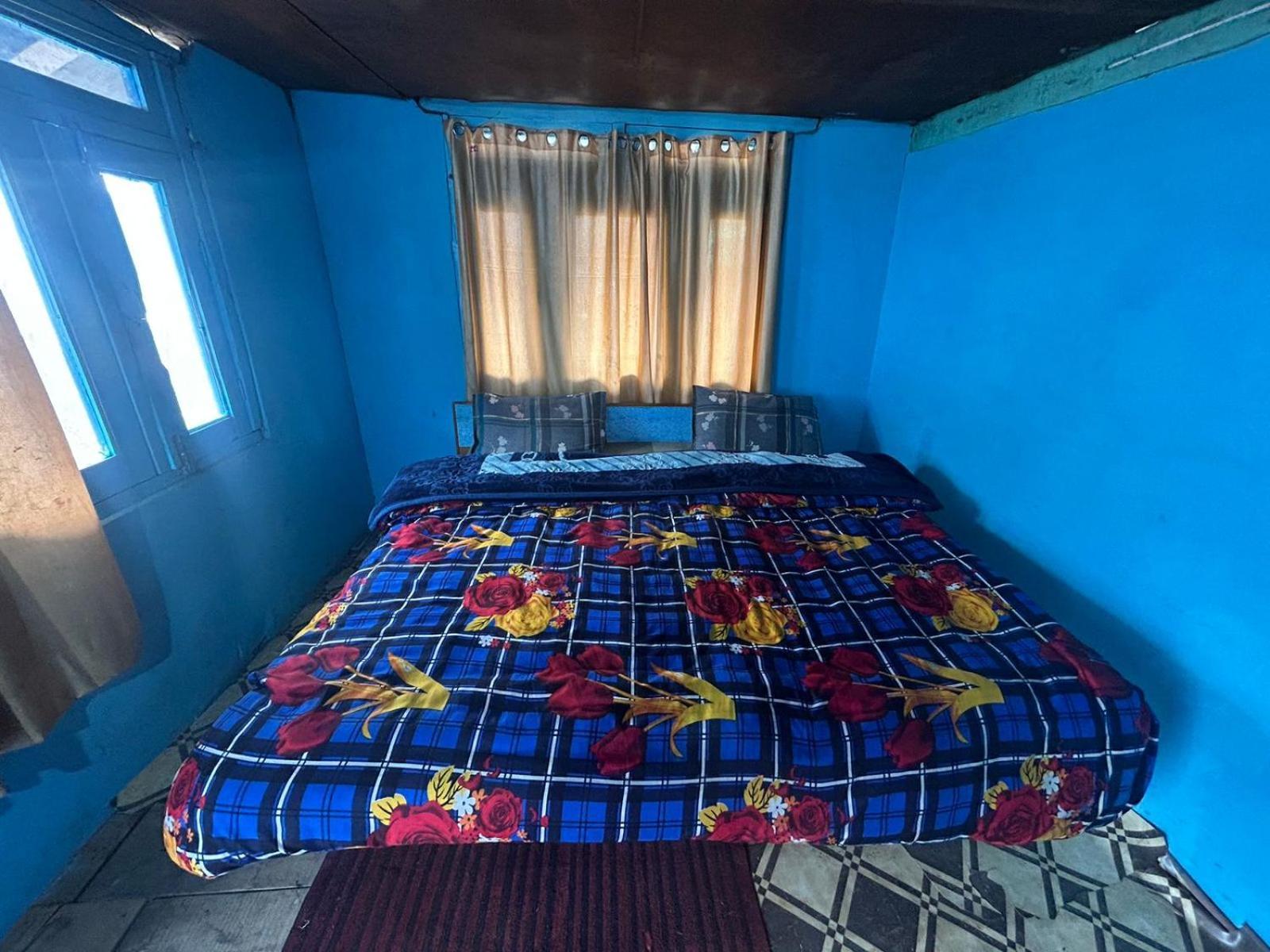 Karma Guest House And Cafe Kalgha Room photo