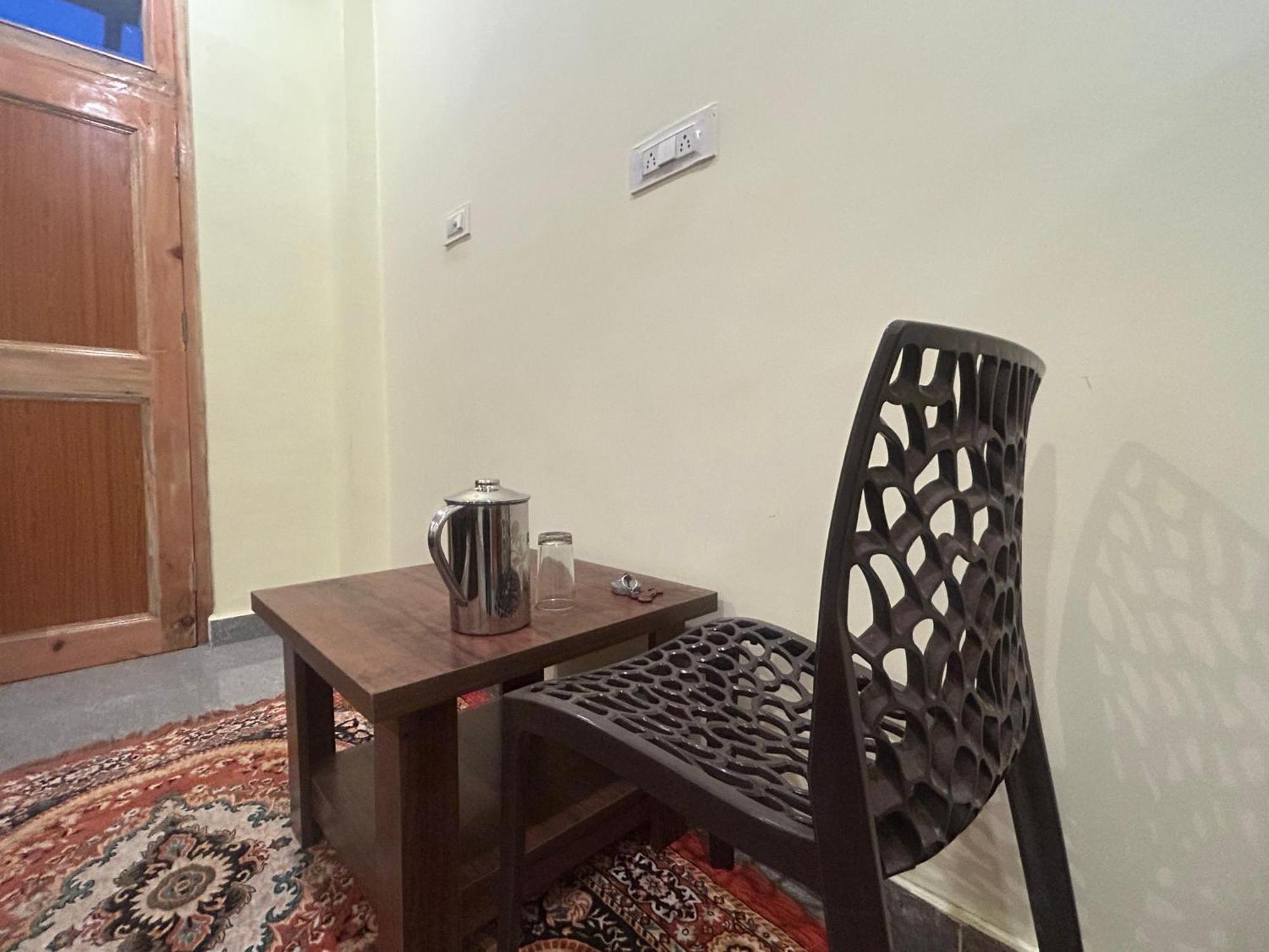 Karma Guest House And Cafe Kalgha Room photo